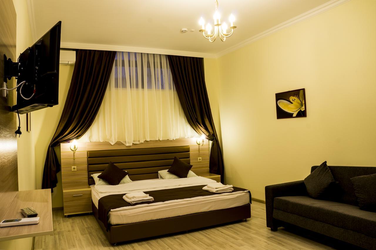 City Life Hotel Moskow Bagian luar foto